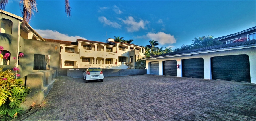 2 Bedroom Property for Sale in Umtentweni KwaZulu-Natal
