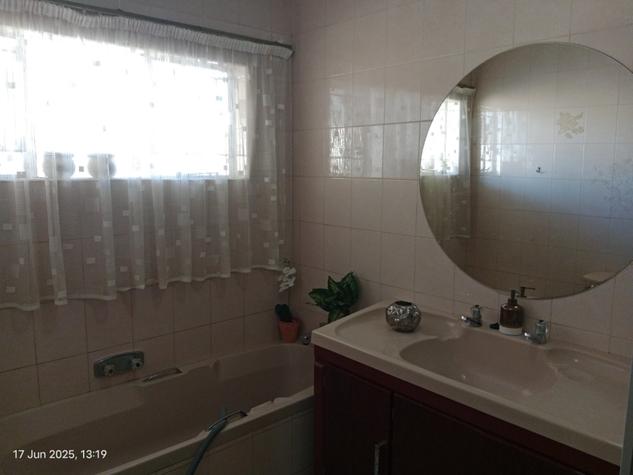 3 Bedroom Property for Sale in Woodlands KwaZulu-Natal
