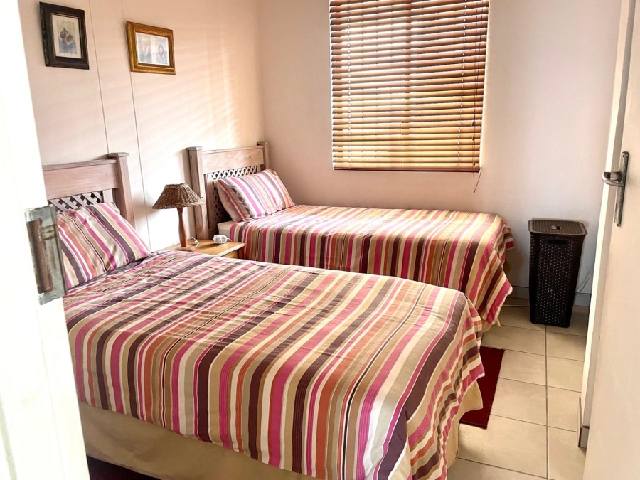 To Let 3 Bedroom Property for Rent in Lawrence Rocks KwaZulu-Natal