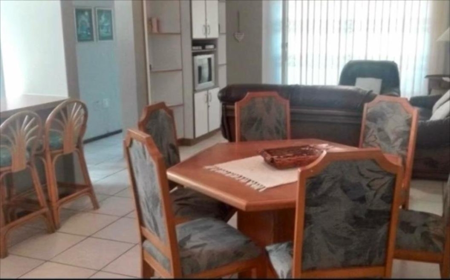 To Let 3 Bedroom Property for Rent in Lawrence Rocks KwaZulu-Natal