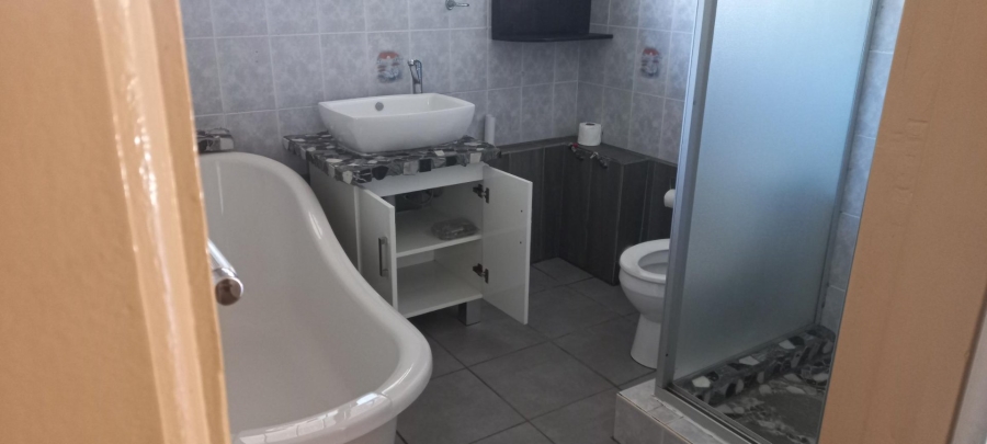 To Let 2 Bedroom Property for Rent in Oslo Beach KwaZulu-Natal