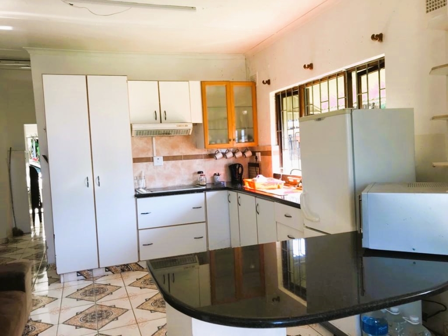 5 Bedroom Property for Sale in Sunwich Port KwaZulu-Natal