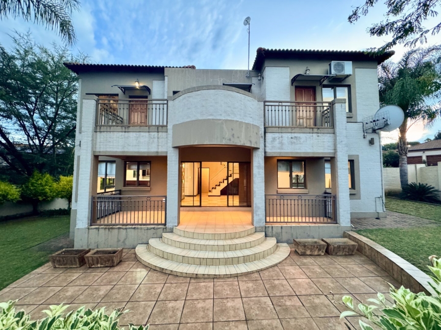 3 Bedroom Property for Sale in Schuinshoogte KwaZulu-Natal