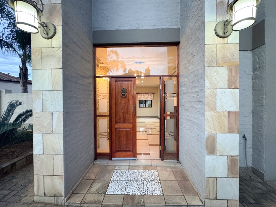 3 Bedroom Property for Sale in Schuinshoogte KwaZulu-Natal