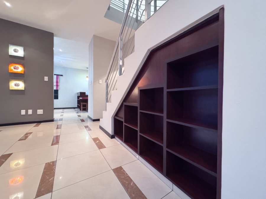3 Bedroom Property for Sale in Schuinshoogte KwaZulu-Natal