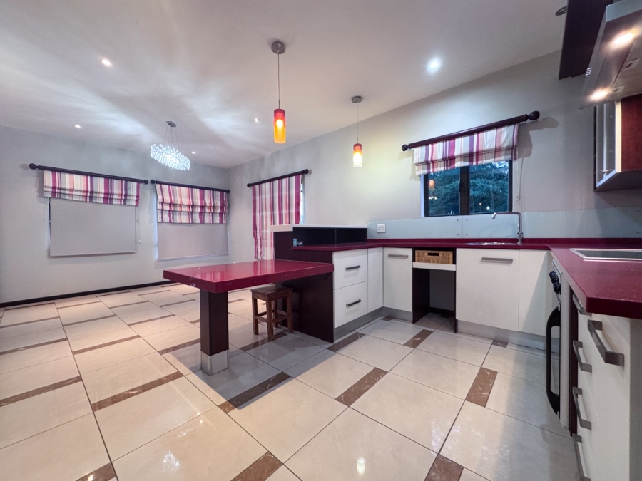 3 Bedroom Property for Sale in Schuinshoogte KwaZulu-Natal