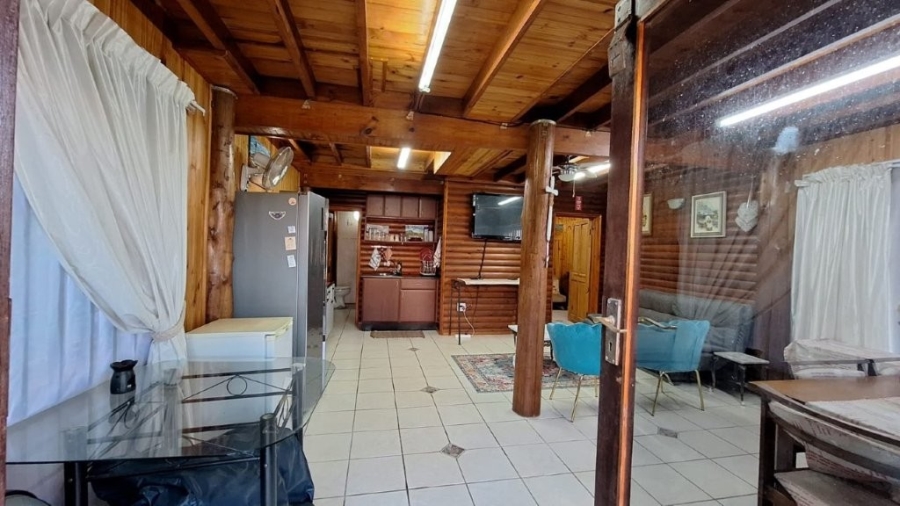 4 Bedroom Property for Sale in Southport KwaZulu-Natal