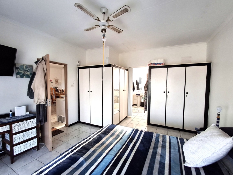 3 Bedroom Property for Sale in Port Edward KwaZulu-Natal