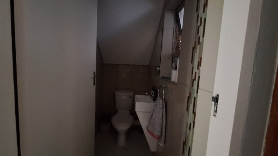 3 Bedroom Property for Sale in Southport KwaZulu-Natal