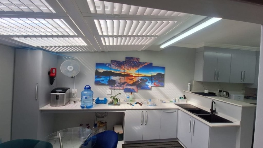 3 Bedroom Property for Sale in Southport KwaZulu-Natal