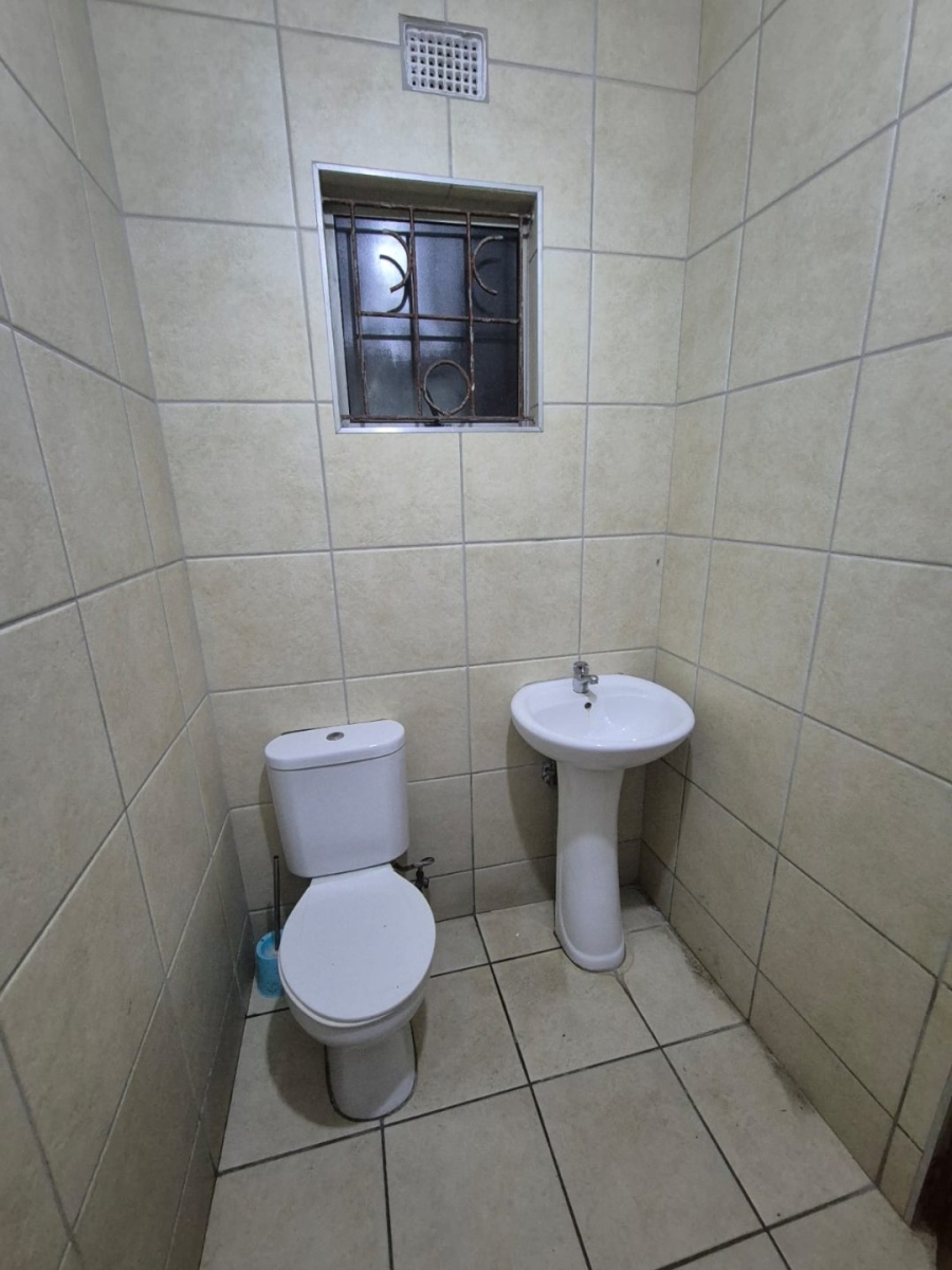 To Let 2 Bedroom Property for Rent in Merewent KwaZulu-Natal