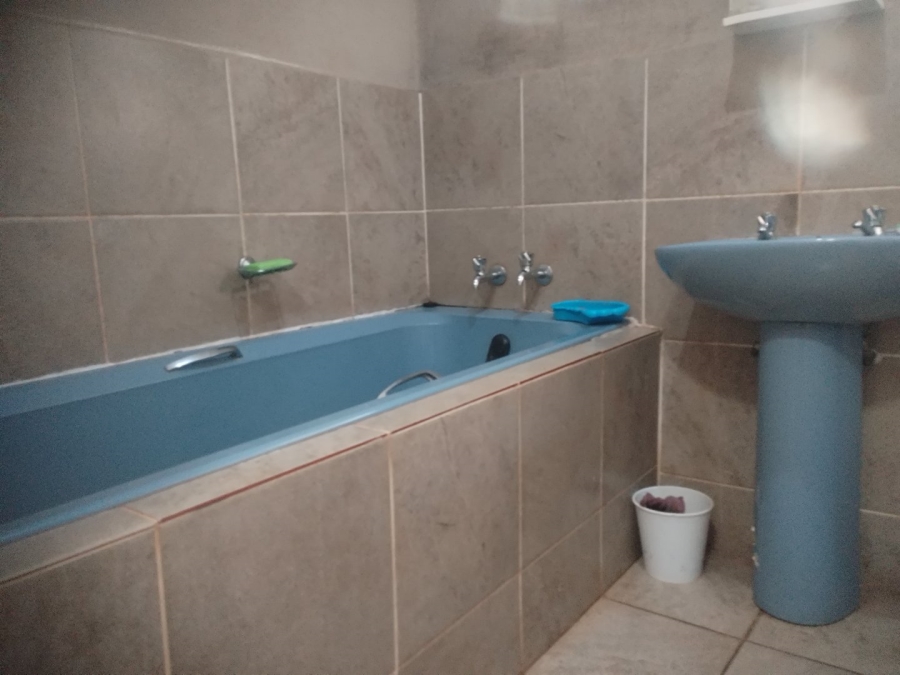  Bedroom Property for Sale in Ngwelezana KwaZulu-Natal