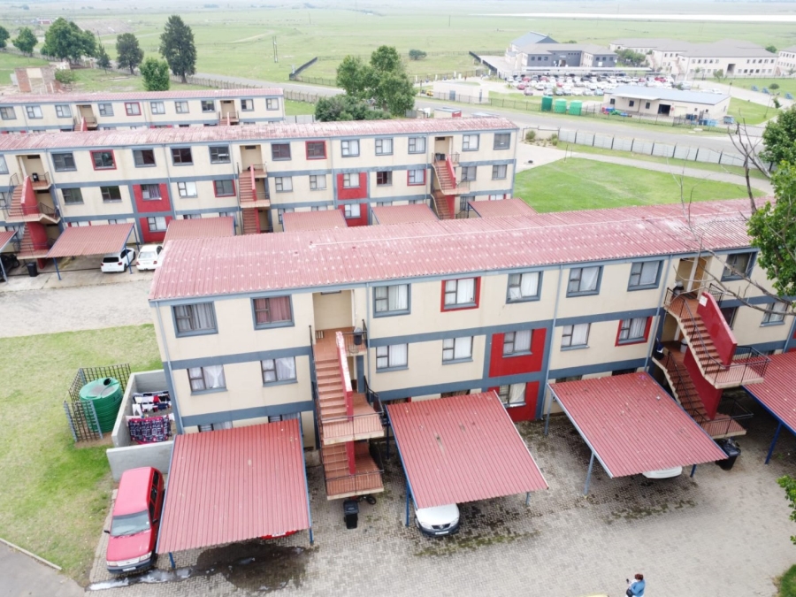 2 Bedroom Property for Sale in Madadeni J KwaZulu-Natal