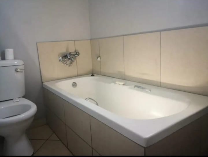 2 Bedroom Property for Sale in Madadeni J KwaZulu-Natal