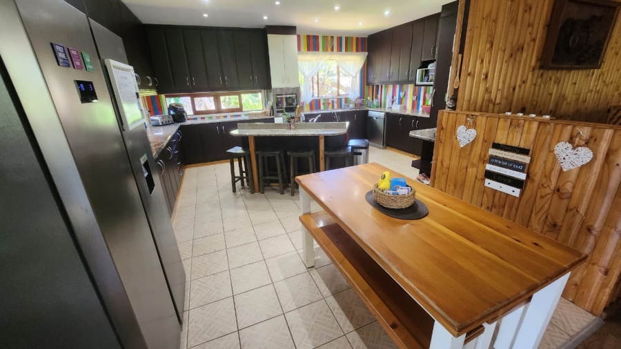 7 Bedroom Property for Sale in Southbroom KwaZulu-Natal