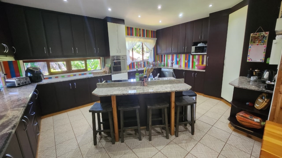 7 Bedroom Property for Sale in Southbroom KwaZulu-Natal