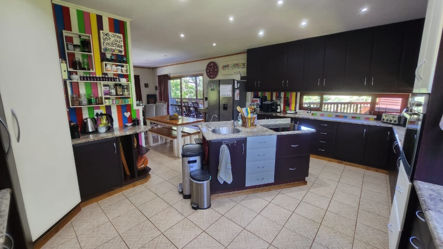 7 Bedroom Property for Sale in Southbroom KwaZulu-Natal
