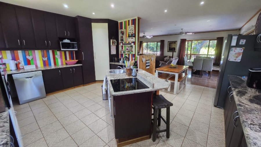 7 Bedroom Property for Sale in Southbroom KwaZulu-Natal