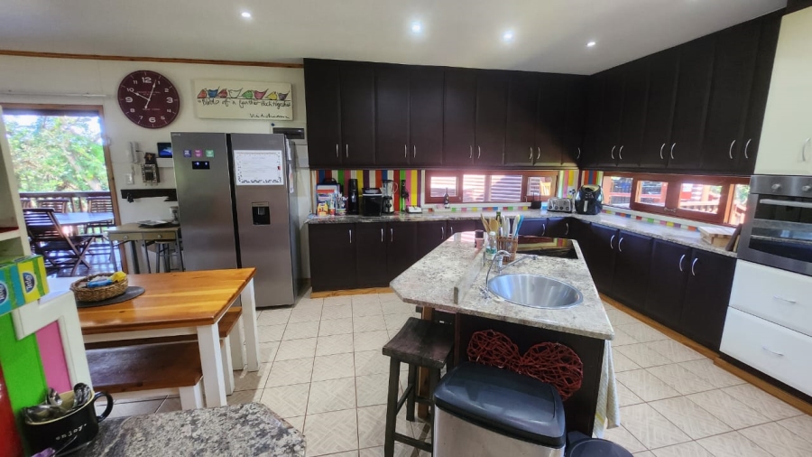 7 Bedroom Property for Sale in Southbroom KwaZulu-Natal