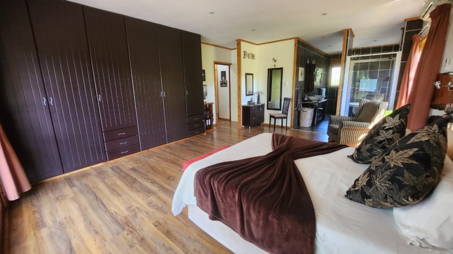 7 Bedroom Property for Sale in Southbroom KwaZulu-Natal