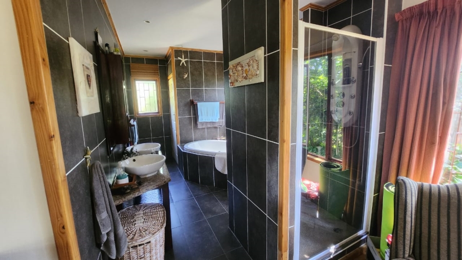 7 Bedroom Property for Sale in Southbroom KwaZulu-Natal