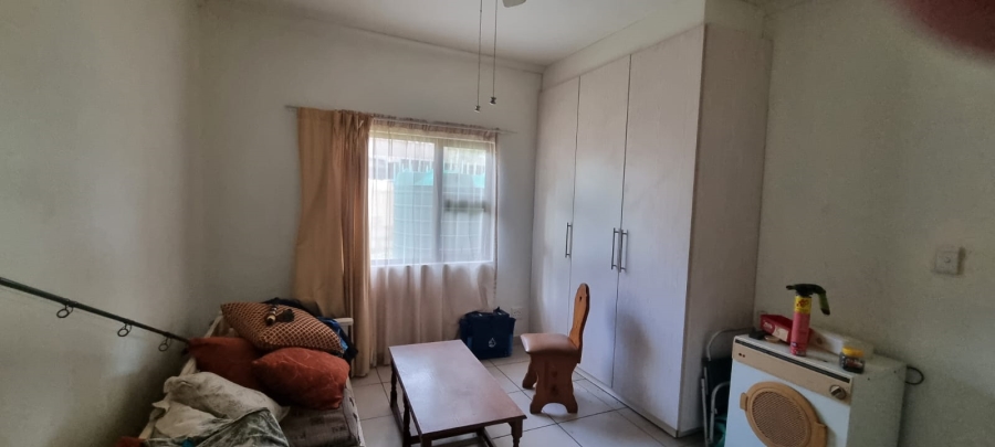 6 Bedroom Property for Sale in Margate KwaZulu-Natal