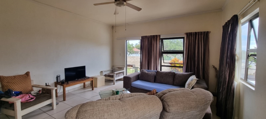 6 Bedroom Property for Sale in Margate KwaZulu-Natal