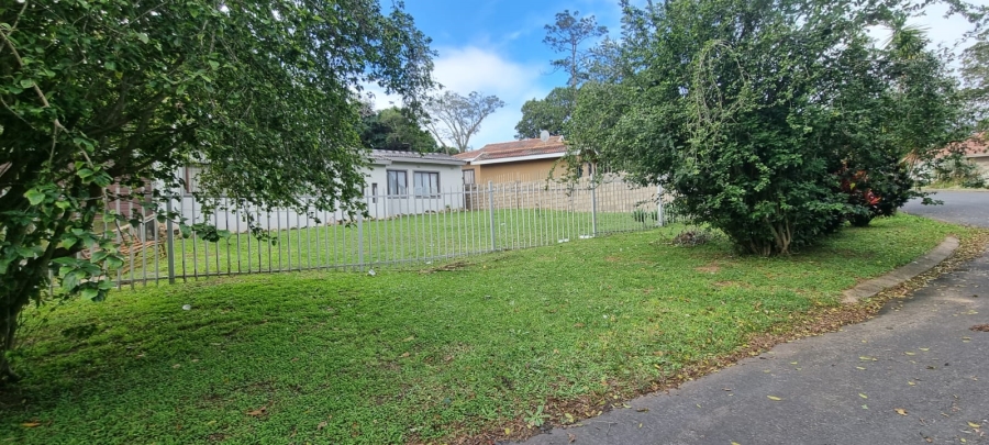 6 Bedroom Property for Sale in Margate KwaZulu-Natal