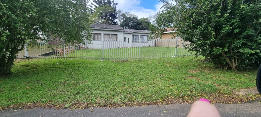 6 Bedroom Property for Sale in Margate KwaZulu-Natal