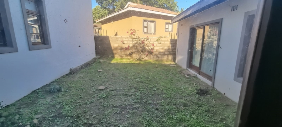 6 Bedroom Property for Sale in Margate KwaZulu-Natal