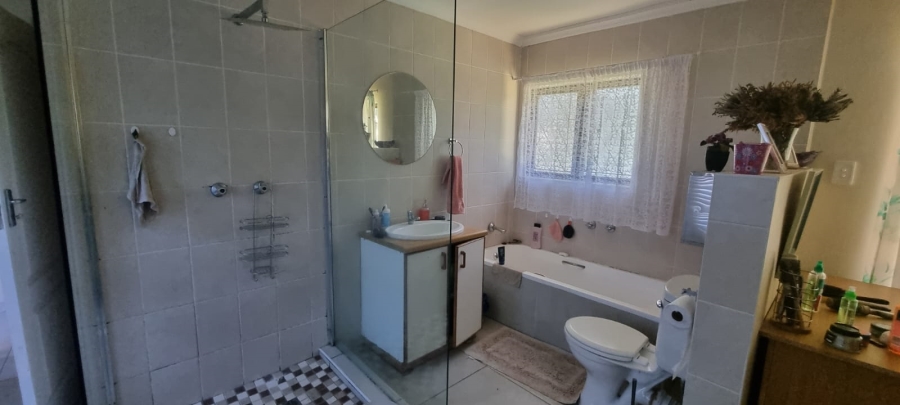 6 Bedroom Property for Sale in Margate KwaZulu-Natal