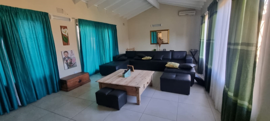 6 Bedroom Property for Sale in Margate KwaZulu-Natal