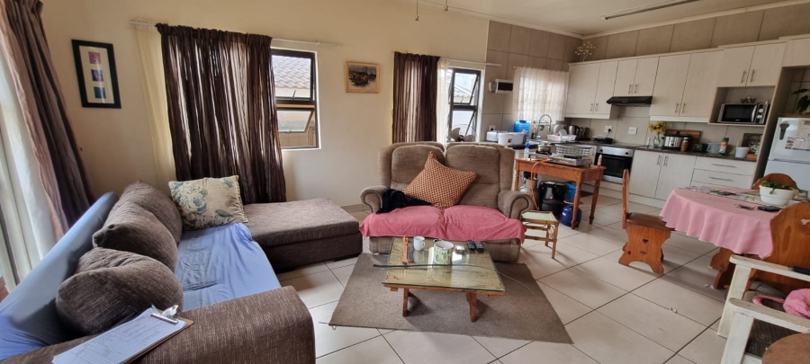 6 Bedroom Property for Sale in Margate KwaZulu-Natal
