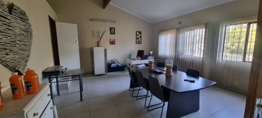 6 Bedroom Property for Sale in Margate KwaZulu-Natal