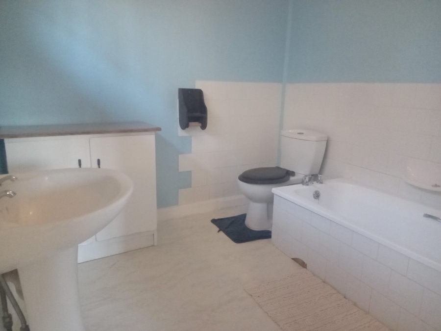 To Let 2 Bedroom Property for Rent in Nottingham Road KwaZulu-Natal