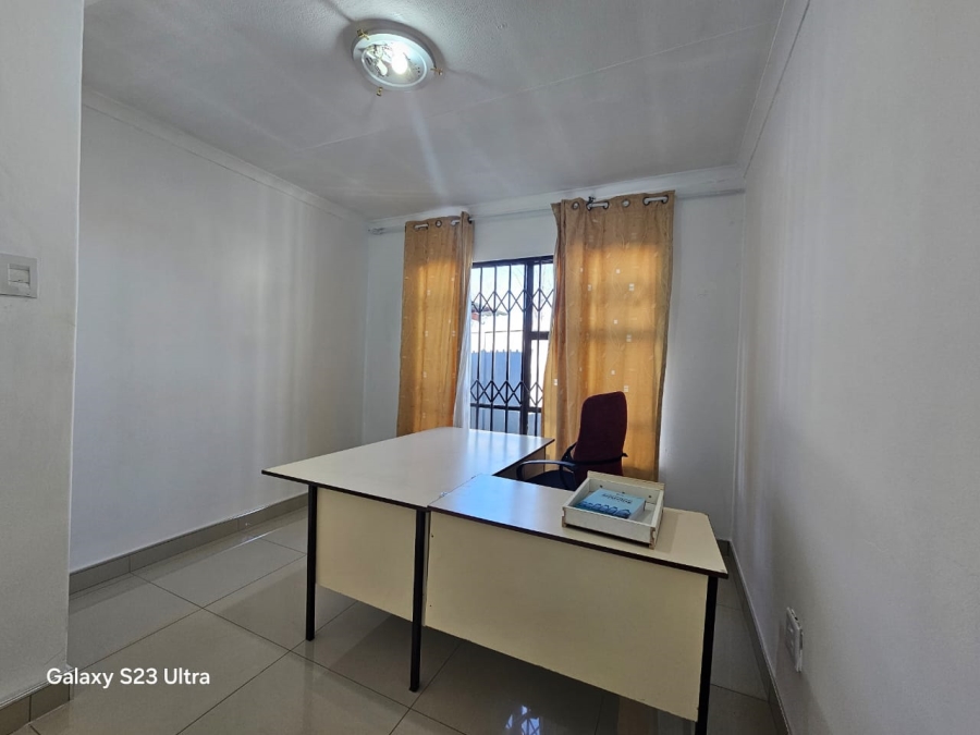 3 Bedroom Property for Sale in Sunset View KwaZulu-Natal