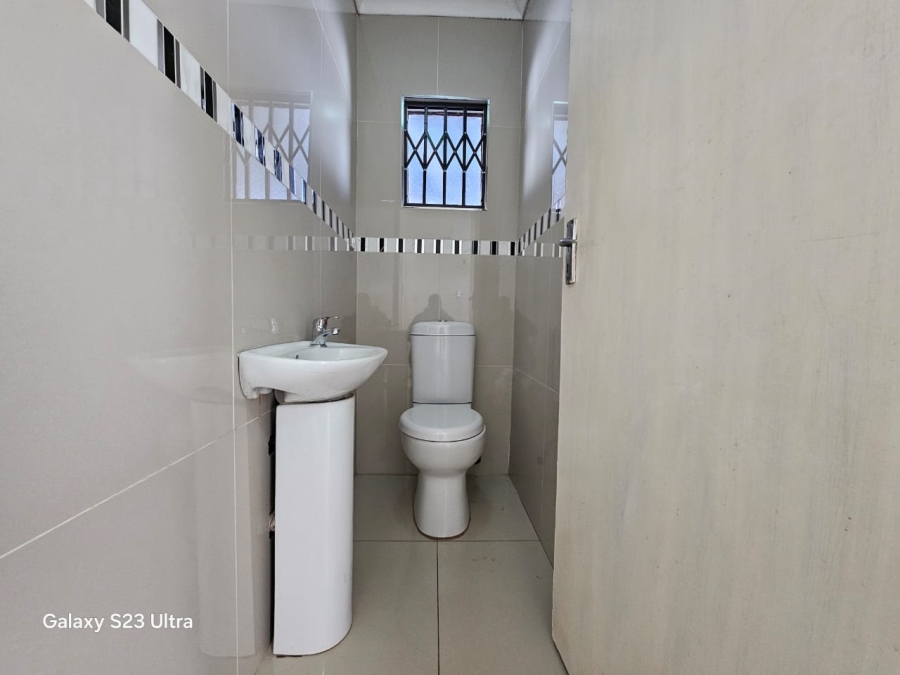 3 Bedroom Property for Sale in Sunset View KwaZulu-Natal