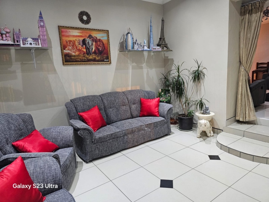 4 Bedroom Property for Sale in Richview KwaZulu-Natal