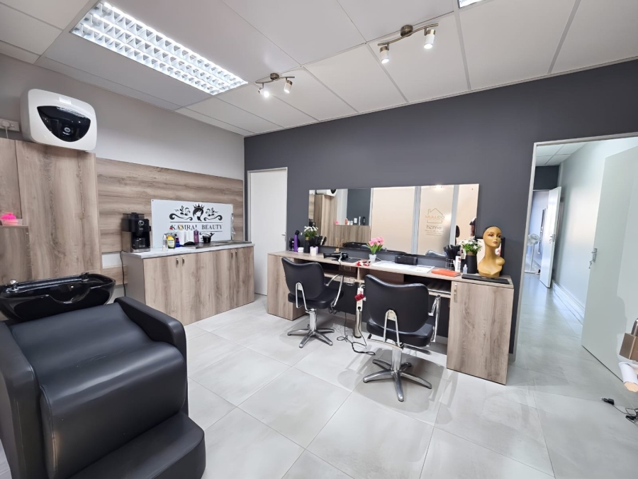  Bedroom Property for Sale in Ballito Commercial District KwaZulu-Natal