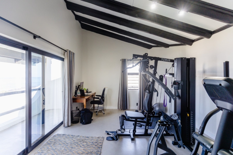 5 Bedroom Property for Sale in Uvongo KwaZulu-Natal