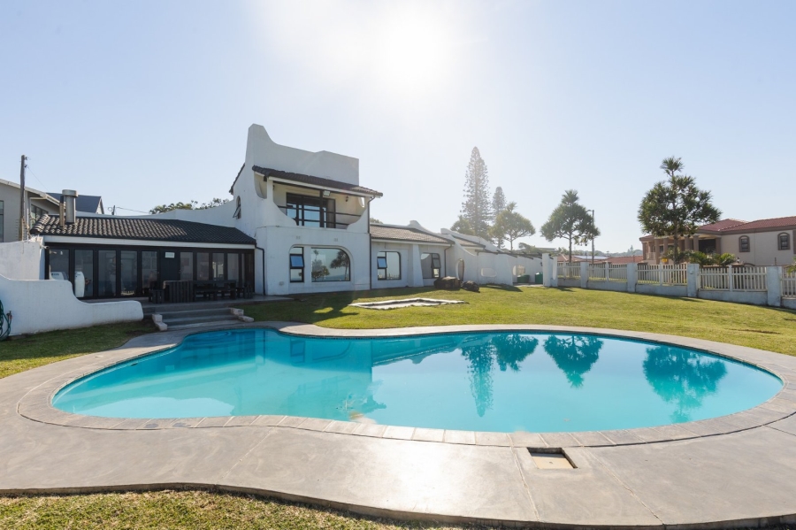 5 Bedroom Property for Sale in Uvongo KwaZulu-Natal