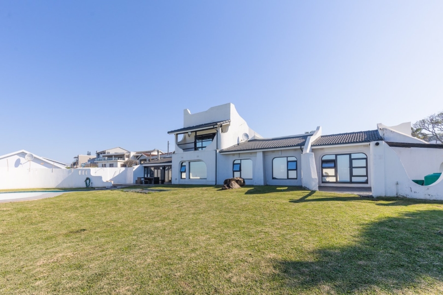 5 Bedroom Property for Sale in Uvongo KwaZulu-Natal