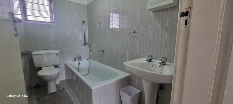 3 Bedroom Property for Sale in Uvongo KwaZulu-Natal