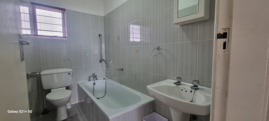 3 Bedroom Property for Sale in Uvongo KwaZulu-Natal