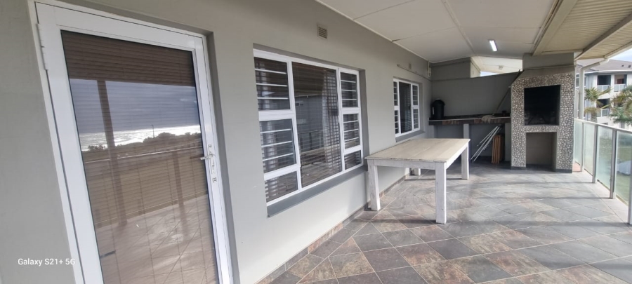 3 Bedroom Property for Sale in Uvongo KwaZulu-Natal