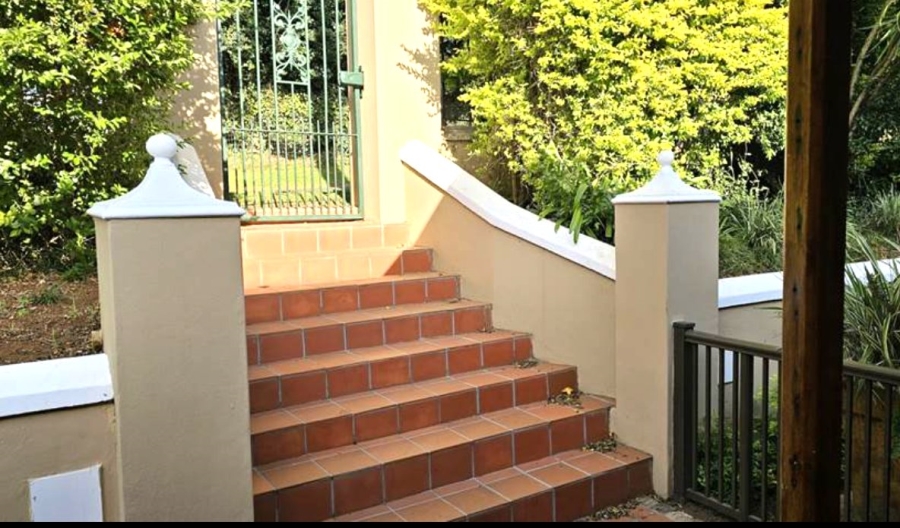 To Let commercial Property for Rent in Kloof KwaZulu-Natal