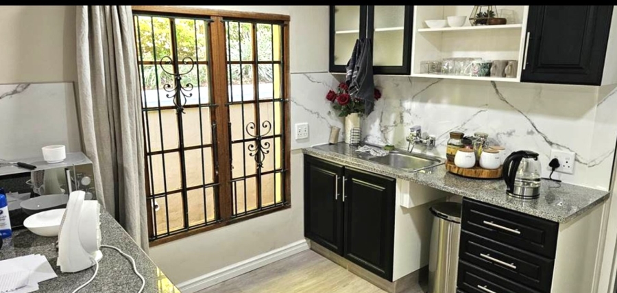 To Let commercial Property for Rent in Kloof KwaZulu-Natal