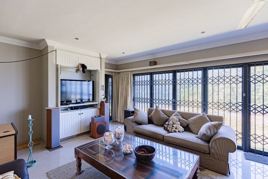 4 Bedroom Property for Sale in Sea Park KwaZulu-Natal