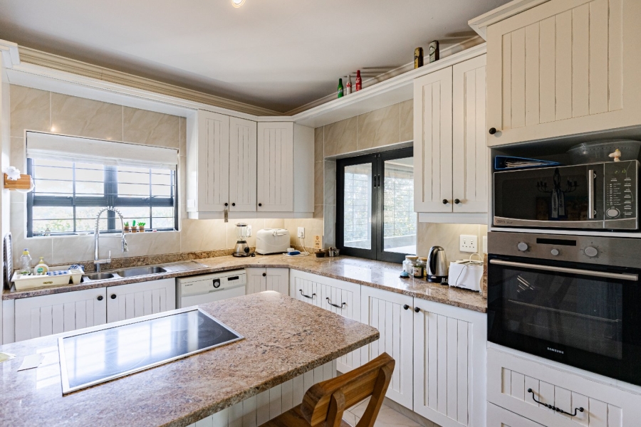 4 Bedroom Property for Sale in Sea Park KwaZulu-Natal