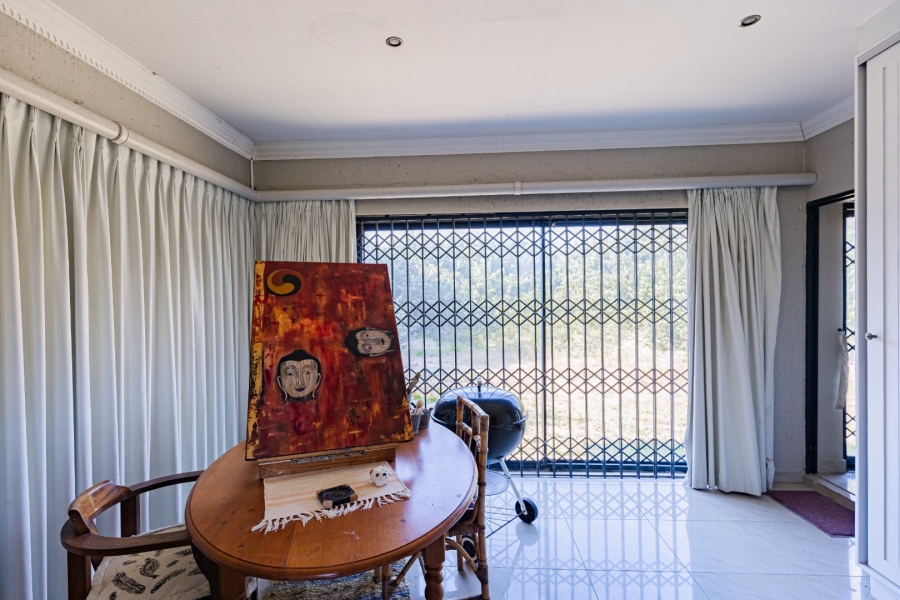 4 Bedroom Property for Sale in Sea Park KwaZulu-Natal